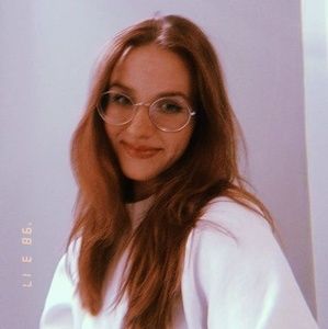 Meet your Posher, Juliette